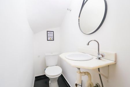 Casa de condomínio à venda com 115m², 3 quartos e 1 vagaLavabo