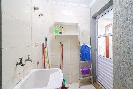 Casa de condomínio à venda com 115m², 3 quartos e 1 vagaÁrea de Serviço