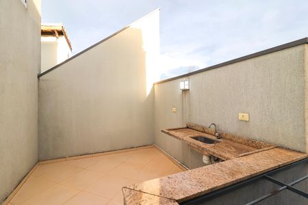Casa de condomínio à venda com 115m², 3 quartos e 1 vagaTerraço