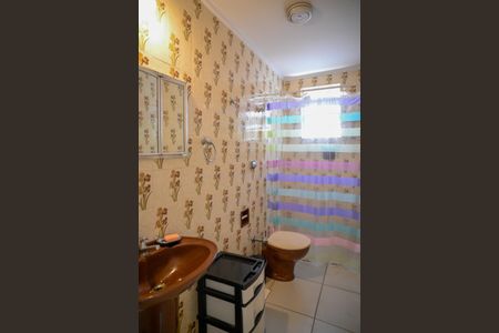 Casa para alugar com 125m², 3 quartos e 2 vagasBanheiro Social