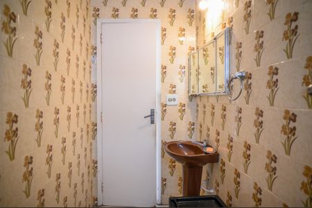 Casa para alugar com 125m², 3 quartos e 2 vagasBanheiro Social