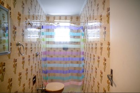 Casa para alugar com 125m², 3 quartos e 2 vagasBanheiro Social