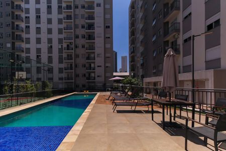 Apartamento à venda com 43m², 2 quartos e sem vagaÁrea comum - Piscina