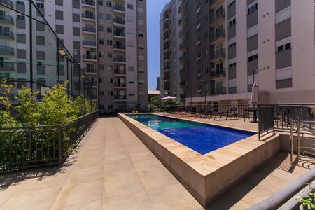 Apartamento à venda com 43m², 2 quartos e sem vagaÁrea comum - Piscina