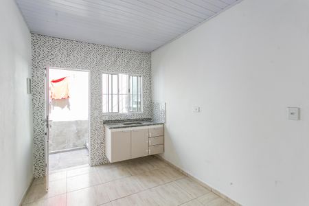 Casa à venda com 130m², 4 quartos e 2 vagas Casa à venda com 130m², 4 quartos e 2 vagasCozinha
