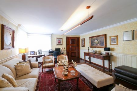 Sala de casa à venda com 5 quartos, 420m² em Alto da Boa Vista, São Paulo