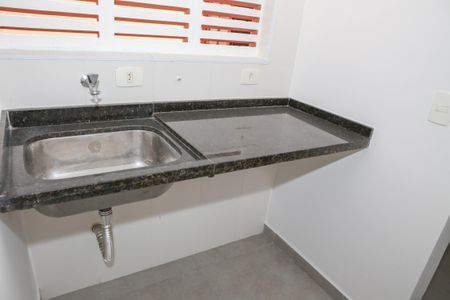 Apartamento para alugar com 80m², 2 quartos e 1 vagaÁrea de Serviço