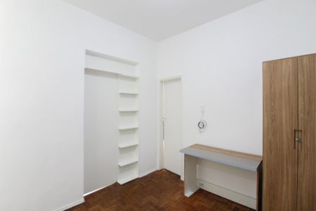 Sala de apartamento para alugar com 2 quartos, 46m² em Calafate, Belo Horizonte