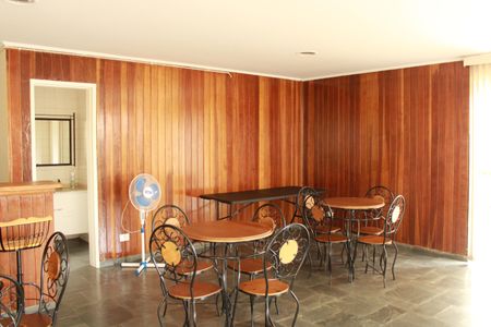 Apartamento para alugar com 60m², 2 quartos e 1 vagaÁrea comum - Salão de festas