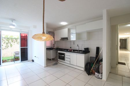 Sala de apartamento para alugar com 2 quartos, 55m² em Curicica, Rio de Janeiro