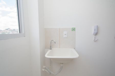 Apartamento para alugar com 56m², 2 quartos e 1 vaga Apartamento para alugar com 56m², 2 quartos e 1 vagaCozinha e Área de Serviço