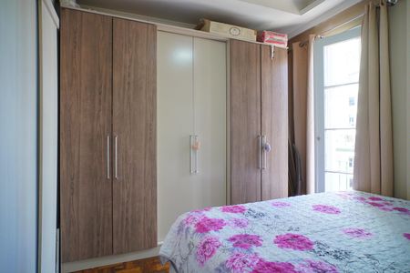 Quarto  de apartamento à venda com 1 quarto, 56m² em Floresta, Porto Alegre
