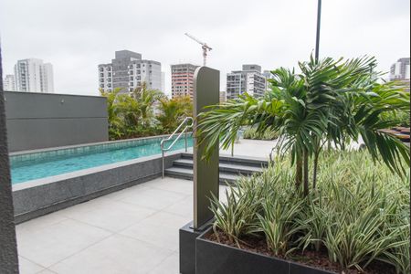 Studio à venda com 25m², 1 quarto e sem vaga Studio à venda com 25m², 1 quarto e sem vagaÁrea comum - Piscina