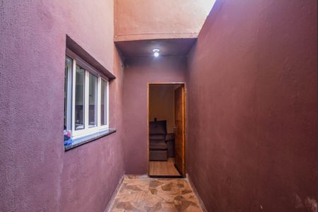 Casa para alugar com 85m², 2 quartos e sem vagaQuintal