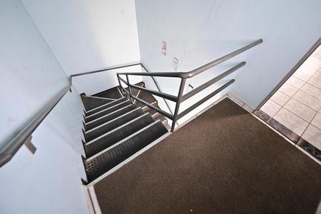 Apartamento para alugar com 54m², 2 quartos e 1 vagaEscada