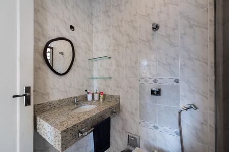 Apartamento para alugar com 76m², 2 quartos e 1 vaga Apartamento para alugar com 76m², 2 quartos e 1 vagaBanheiro