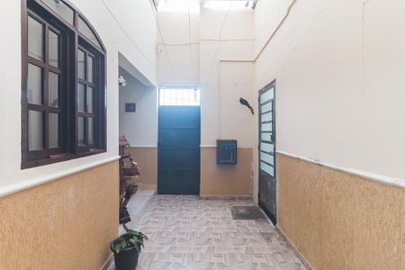 Casa para alugar com 80m², 2 quartos e 1 vagaQuintal