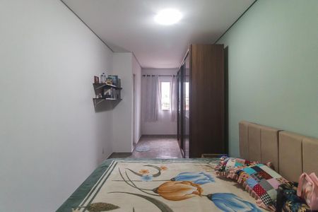 Quarto 1 - Suíte 1 de casa para alugar com 2 quartos, 80m² em Vila Cecilia, Mogi das Cruzes