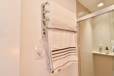 Banheiro de kitnet/studio à venda com 1 quarto, 24m² em Paraíso, São Paulo