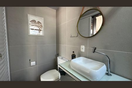 Casa à venda com 120m², 2 quartos e 1 vaga