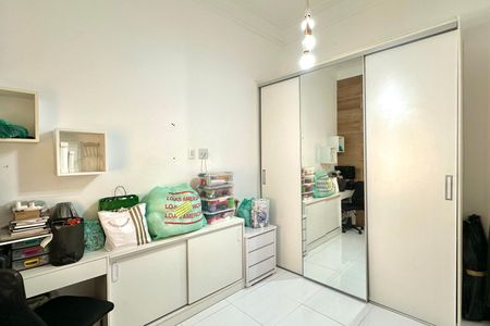 Casa à venda com 120m², 2 quartos e 1 vaga