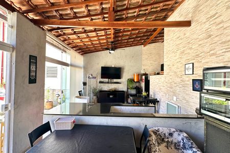 Casa à venda com 120m², 2 quartos e 1 vaga