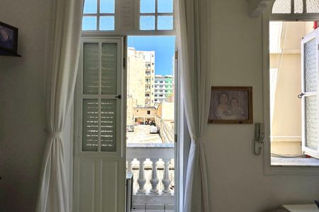 Casa à venda com 120m², 2 quartos e 1 vaga