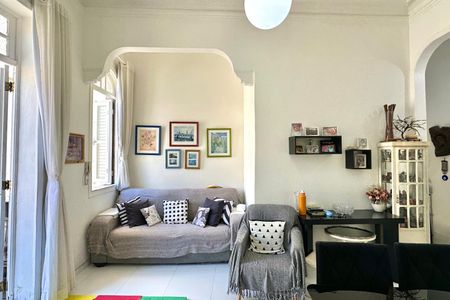 Casa à venda com 120m², 2 quartos e 1 vaga