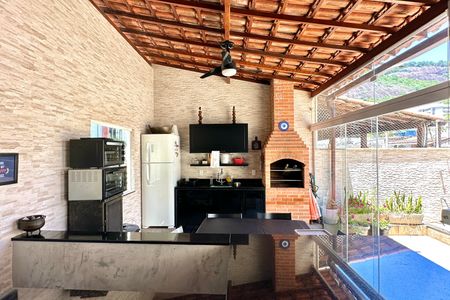 Casa à venda com 120m², 2 quartos e 1 vaga