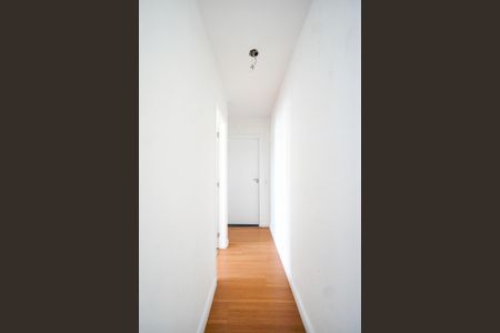 Apartamento para alugar com 43m², 2 quartos e sem vaga Apartamento para alugar com 43m², 2 quartos e sem vagaCorredor dos quartos