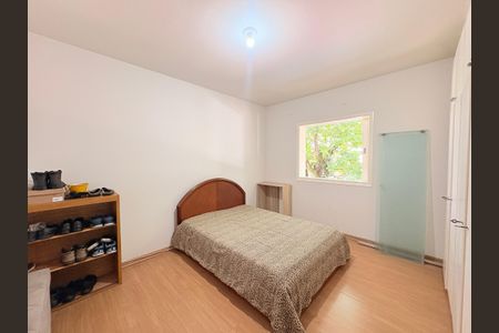 Casa à venda com 320m², 4 quartos e 2 vagasQuarto 4