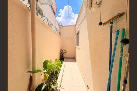 Casa à venda com 320m², 4 quartos e 2 vagasÁrea de Serviço