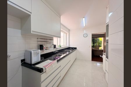 Casa à venda com 320m², 4 quartos e 2 vagasCozinha