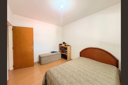 Casa à venda com 320m², 4 quartos e 2 vagasQuarto 4