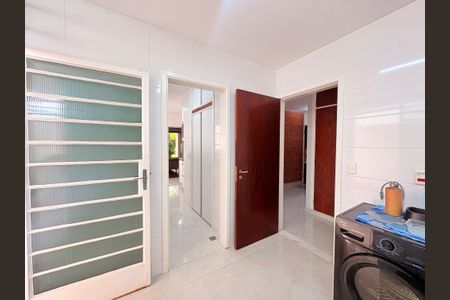 Casa à venda com 320m², 4 quartos e 2 vagasÁrea de Serviço