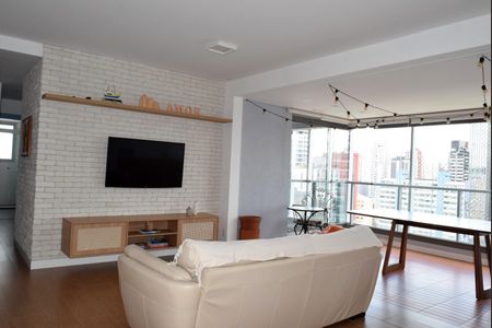 Apartamento para alugar com 124m², 3 quartos e 2 vagasSala