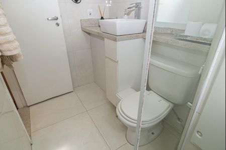 Studio para alugar com 30m², 1 quarto e 1 vaga Studio para alugar com 30m², 1 quarto e 1 vagaBanheiro