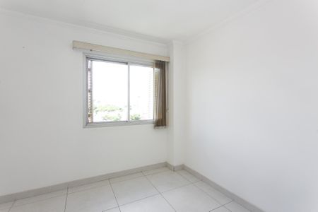 Apartamento à venda com 74m², 2 quartos e 1 vagaQuarto 2