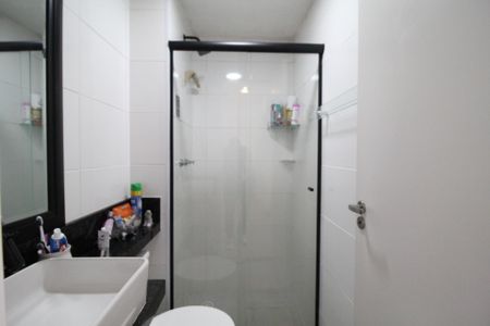 Apartamento à venda com 42m², 2 quartos e 1 vaga Apartamento à venda com 42m², 2 quartos e 1 vagaBanheiro