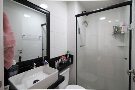 Apartamento à venda com 42m², 2 quartos e 1 vaga Apartamento à venda com 42m², 2 quartos e 1 vagaBanheiro