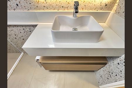 Apartamento à venda com 97m², 3 quartos e 2 vagasBanheiro da Suíte