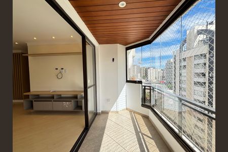 Apartamento à venda com 97m², 3 quartos e 2 vagasVaranda