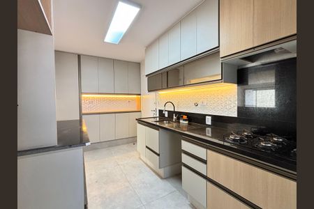 Apartamento à venda com 97m², 3 quartos e 2 vagasCozinha