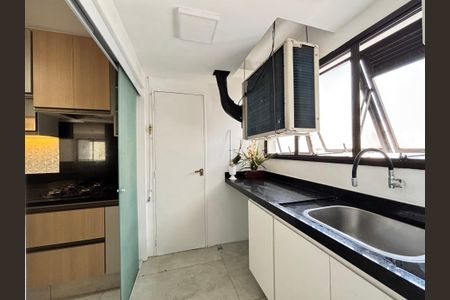 Apartamento à venda com 97m², 3 quartos e 2 vagasCozinha