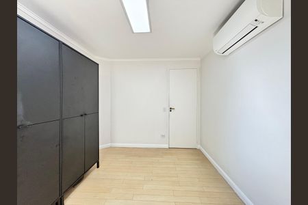 Apartamento à venda com 97m², 3 quartos e 2 vagasQuarto 2