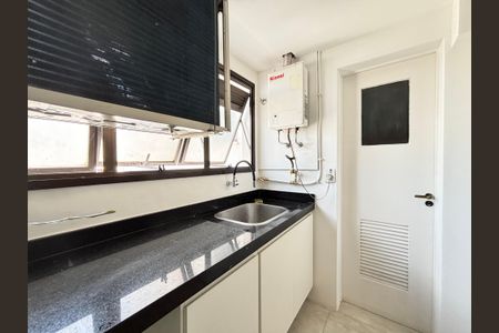 Apartamento à venda com 97m², 3 quartos e 2 vagasÁrea de Serviço