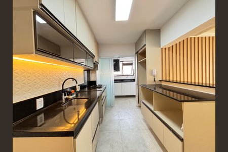 Apartamento à venda com 97m², 3 quartos e 2 vagasCozinha