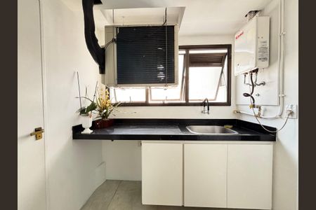 Apartamento à venda com 97m², 3 quartos e 2 vagasÁrea de Serviço