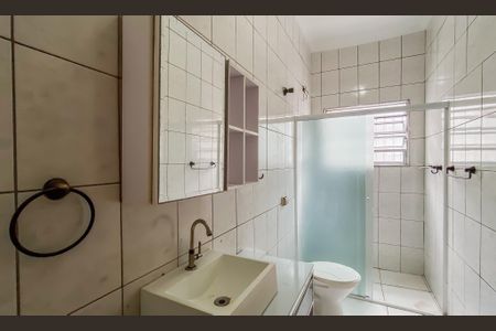 Casa à venda com 170m², 2 quartos e 3 vagas Casa à venda com 170m², 2 quartos e 3 vagasBanheiro