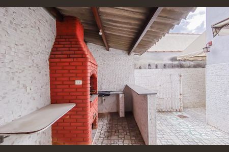 Casa à venda com 170m², 2 quartos e 3 vagas Casa à venda com 170m², 2 quartos e 3 vagasÁrea de Serviço